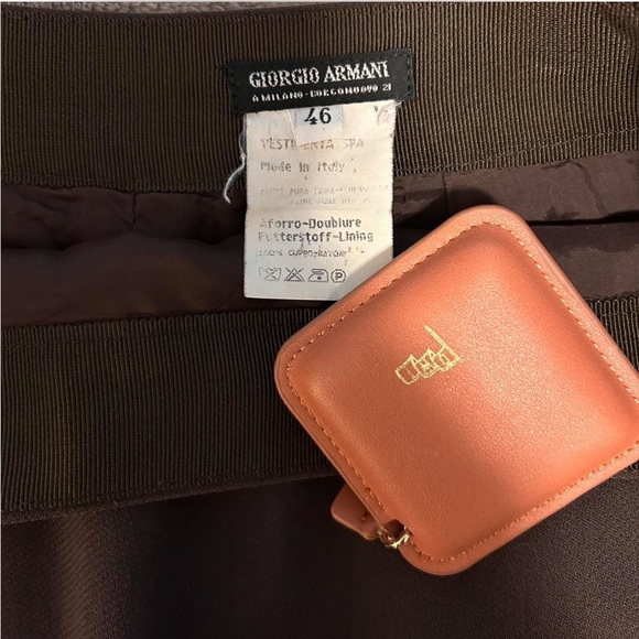 Vintage Giorgio Armani 100% Wool Black Pencil Skirt with Pockets - Picture 4 of 4